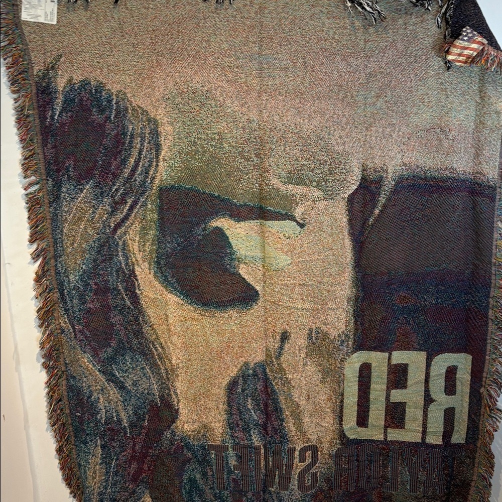 Taylor Swift Red Concert Tour Album Cover Tapestry Woven Throw Blanket 50x60 NWT - Picture 5 of 8